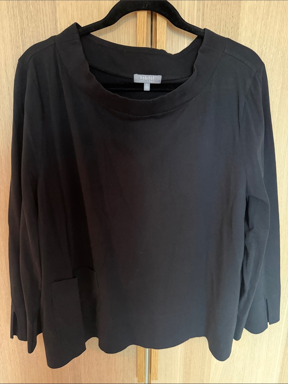 Habitat Black Long Sleeve Crewneck Top